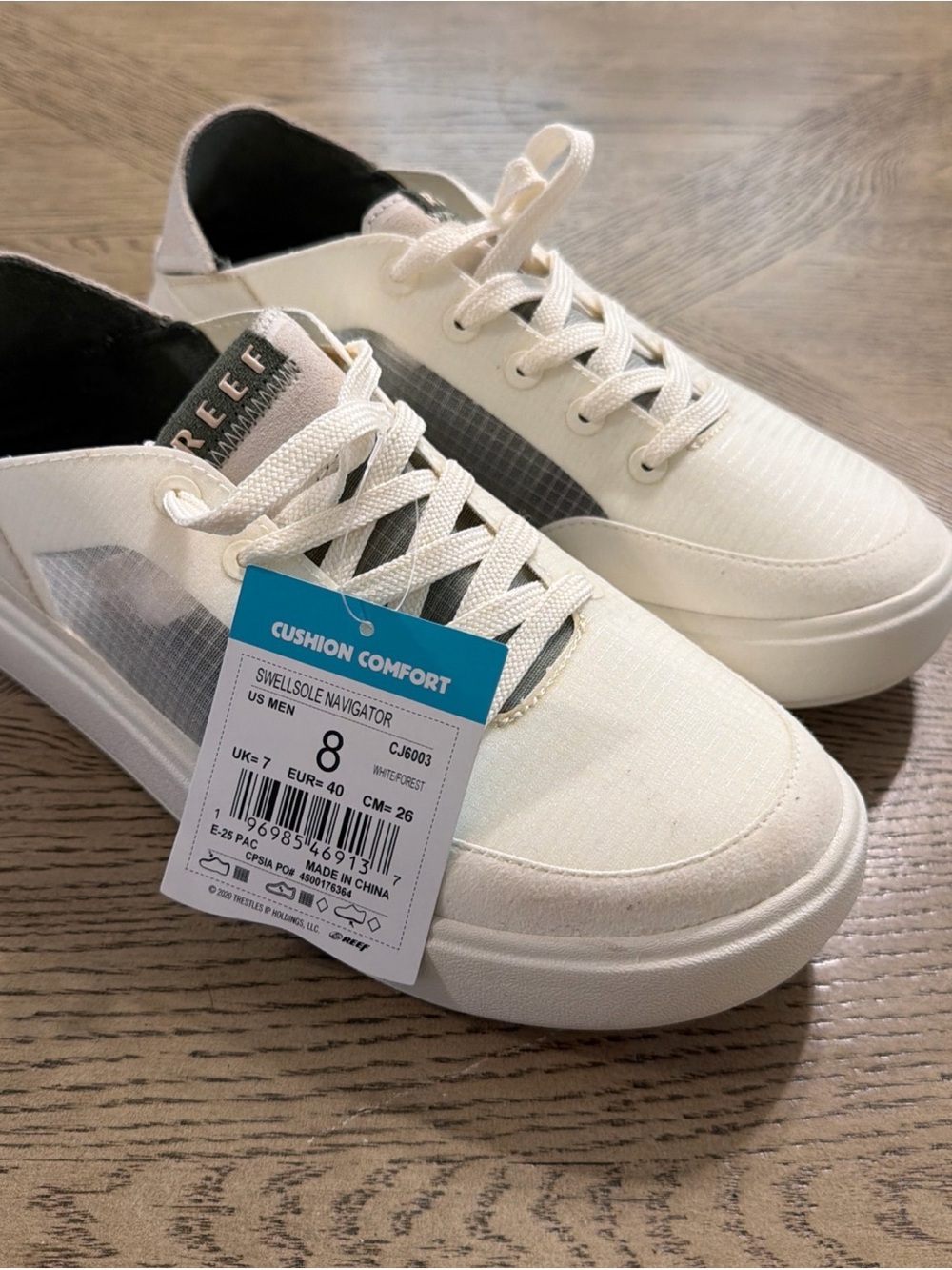 REEF Swellsole Navigator Men's Shoe in White/Forest - Size 7